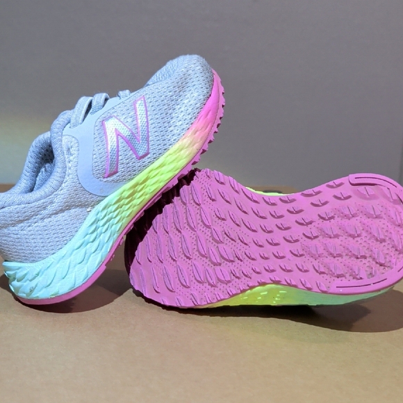New balance Toddler Girls US Size 5 - Picture 5 of 5